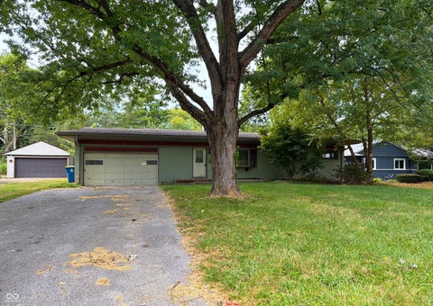 Photo of 6410 N Oxford Street, Indianapolis, IN 46220 (MLS # 22125696)