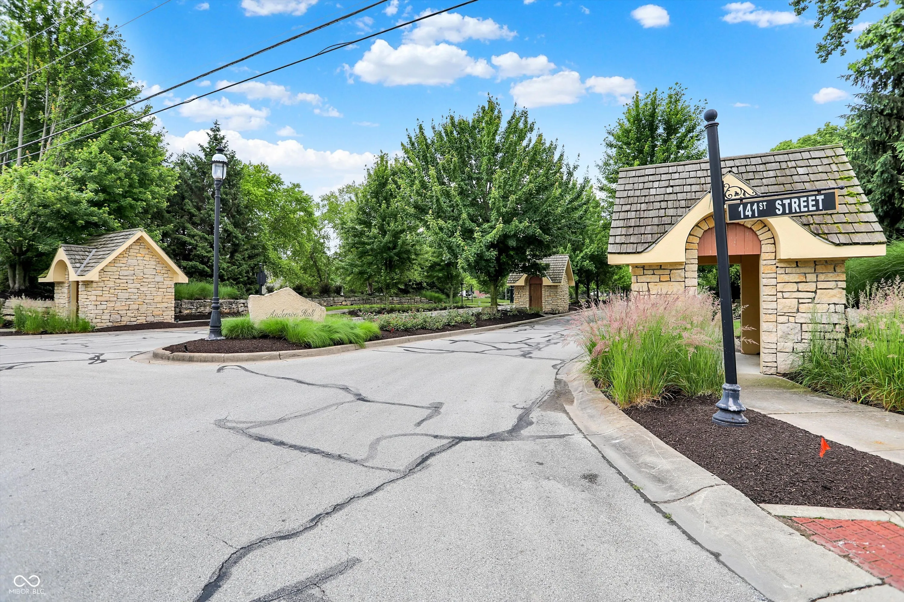 Fishers, Indiana 46038, United States, 5 Bedrooms Bedrooms, ,5 BathroomsBathrooms,Residential,Pending,151609