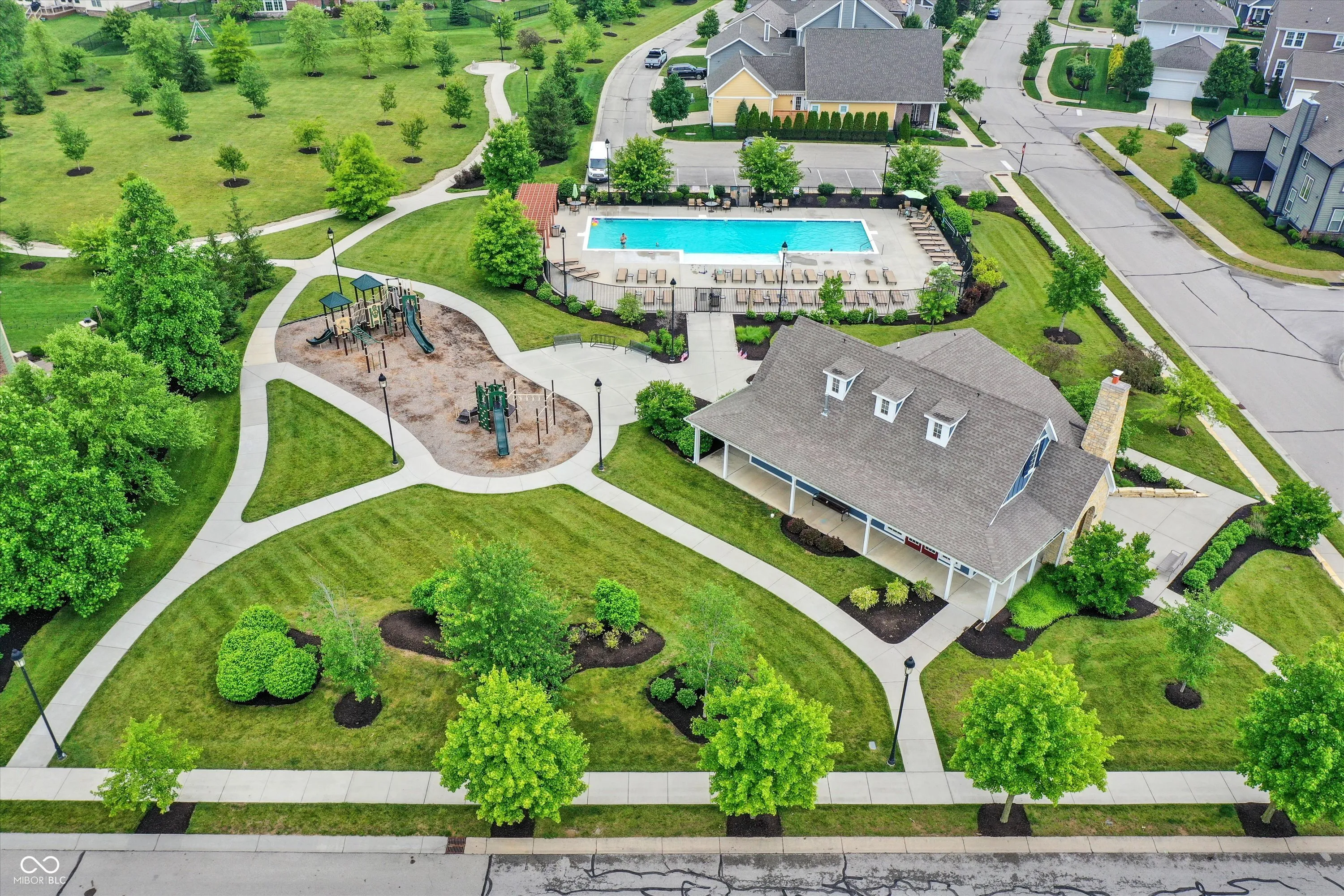 Fishers, Indiana 46038, United States, 5 Bedrooms Bedrooms, ,5 BathroomsBathrooms,Residential,Pending,151609