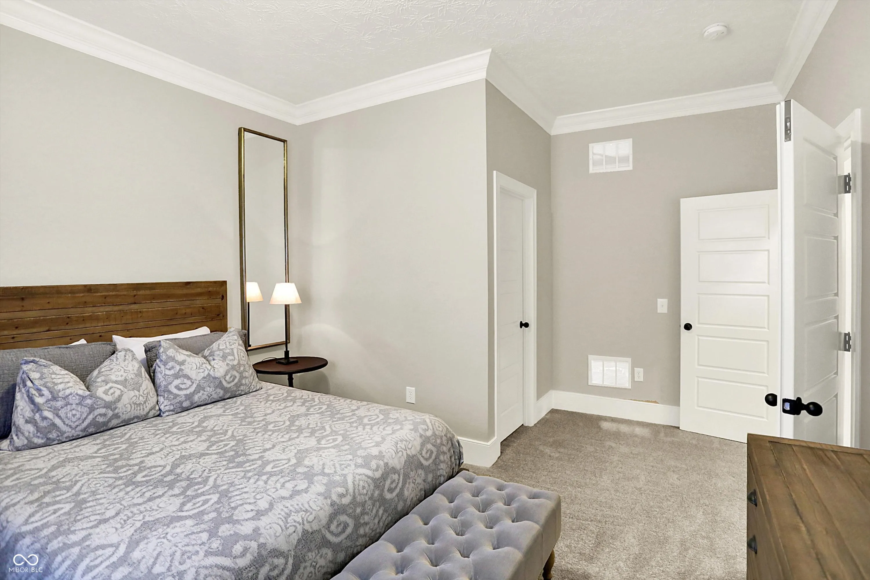 Fishers, Indiana 46038, United States, 5 Bedrooms Bedrooms, ,5 BathroomsBathrooms,Residential,Pending,151609