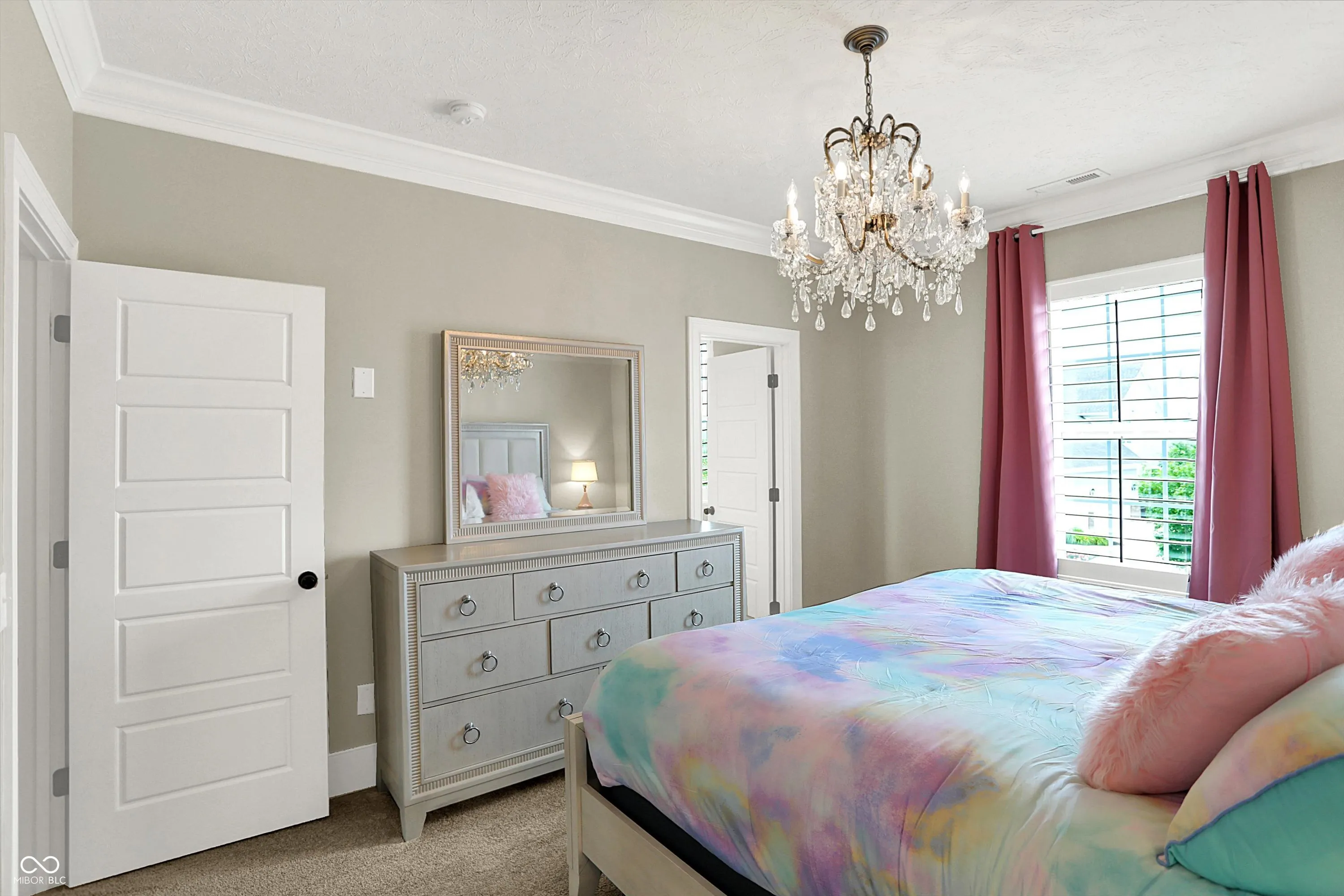 Fishers, Indiana 46038, United States, 5 Bedrooms Bedrooms, ,5 BathroomsBathrooms,Residential,Pending,151609