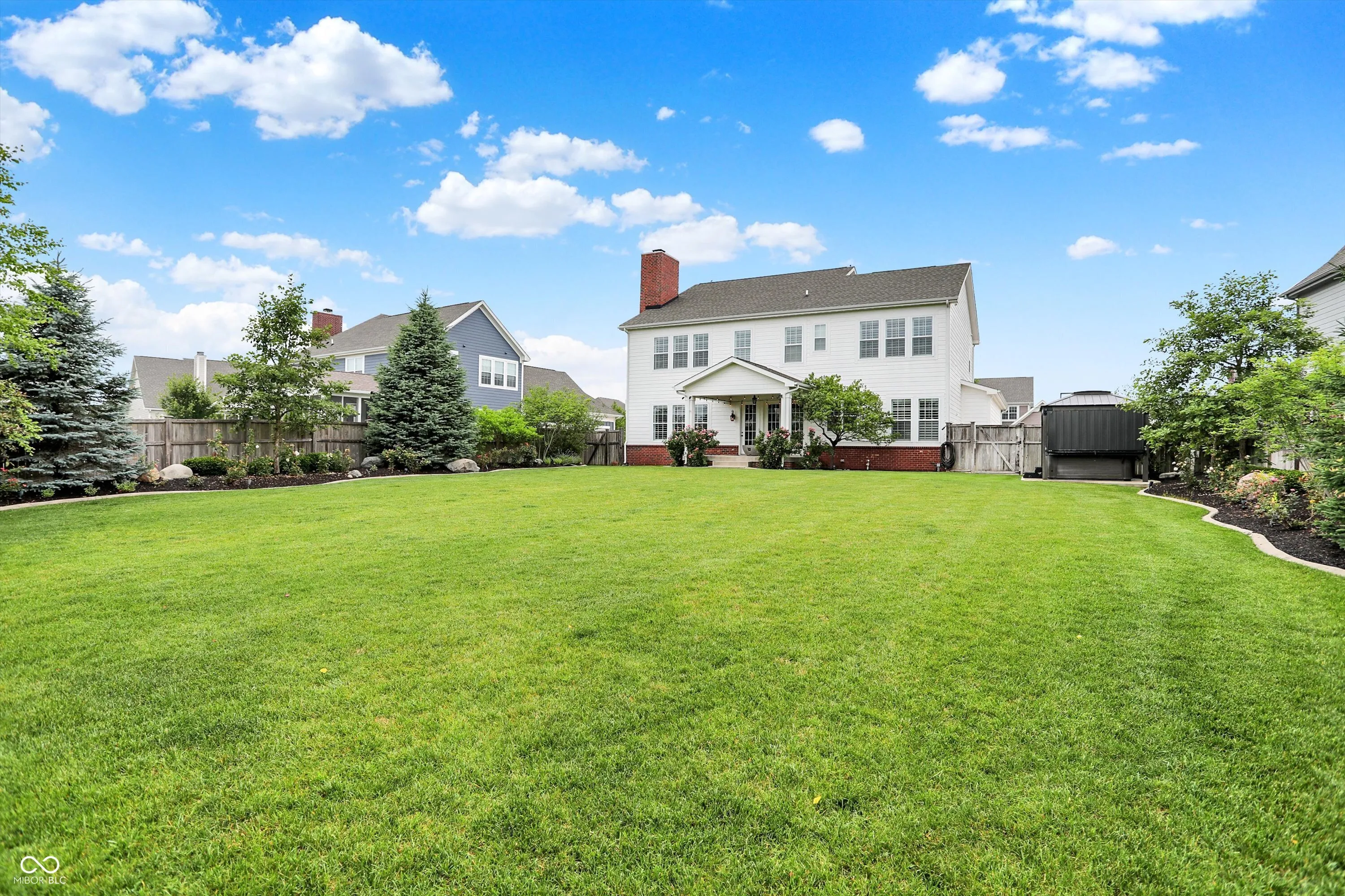 Fishers, Indiana 46038, United States, 5 Bedrooms Bedrooms, ,5 BathroomsBathrooms,Residential,Pending,151609