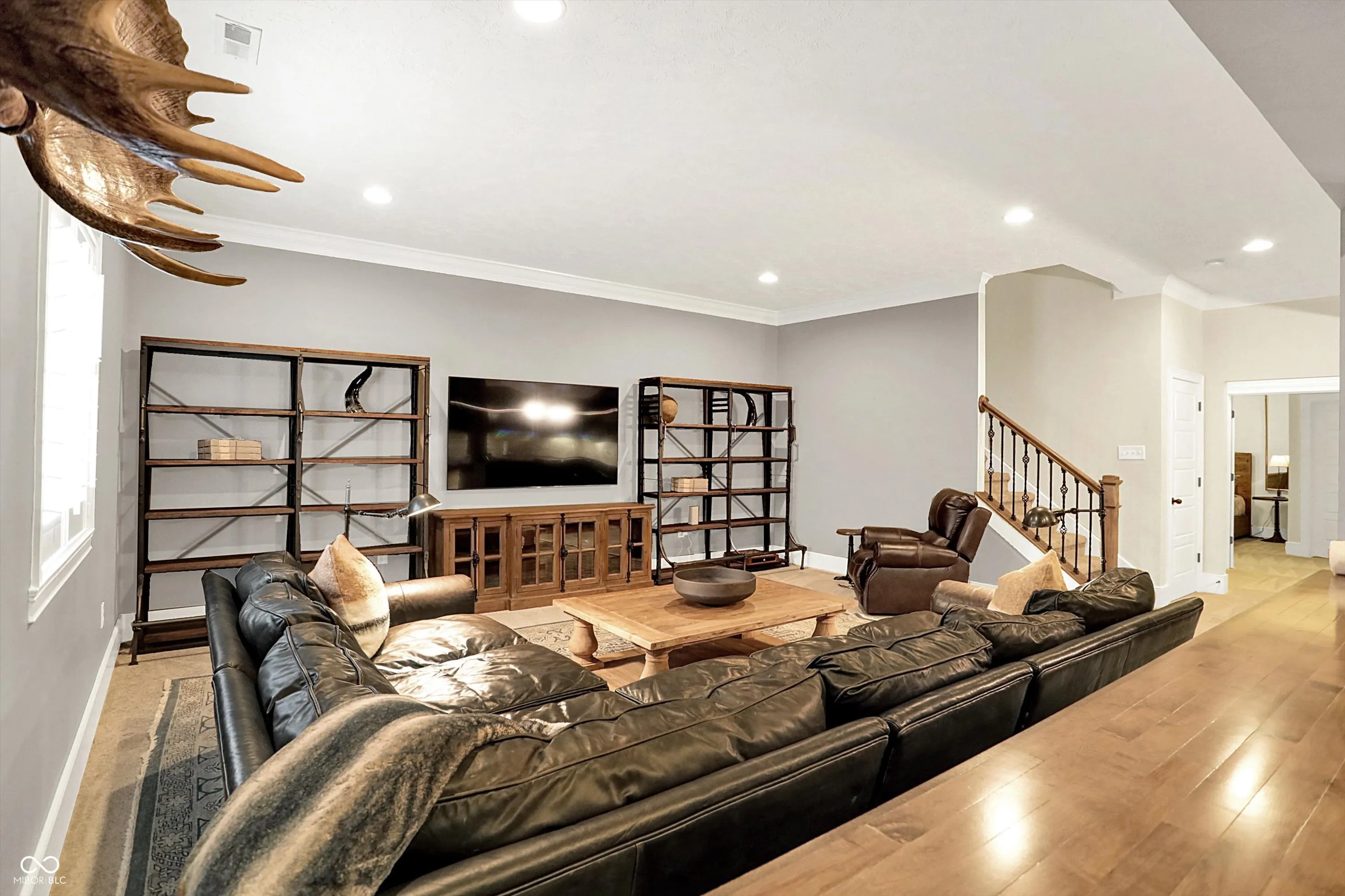 Fishers, Indiana 46038, United States, 5 Bedrooms Bedrooms, ,5 BathroomsBathrooms,Residential,Pending,151609