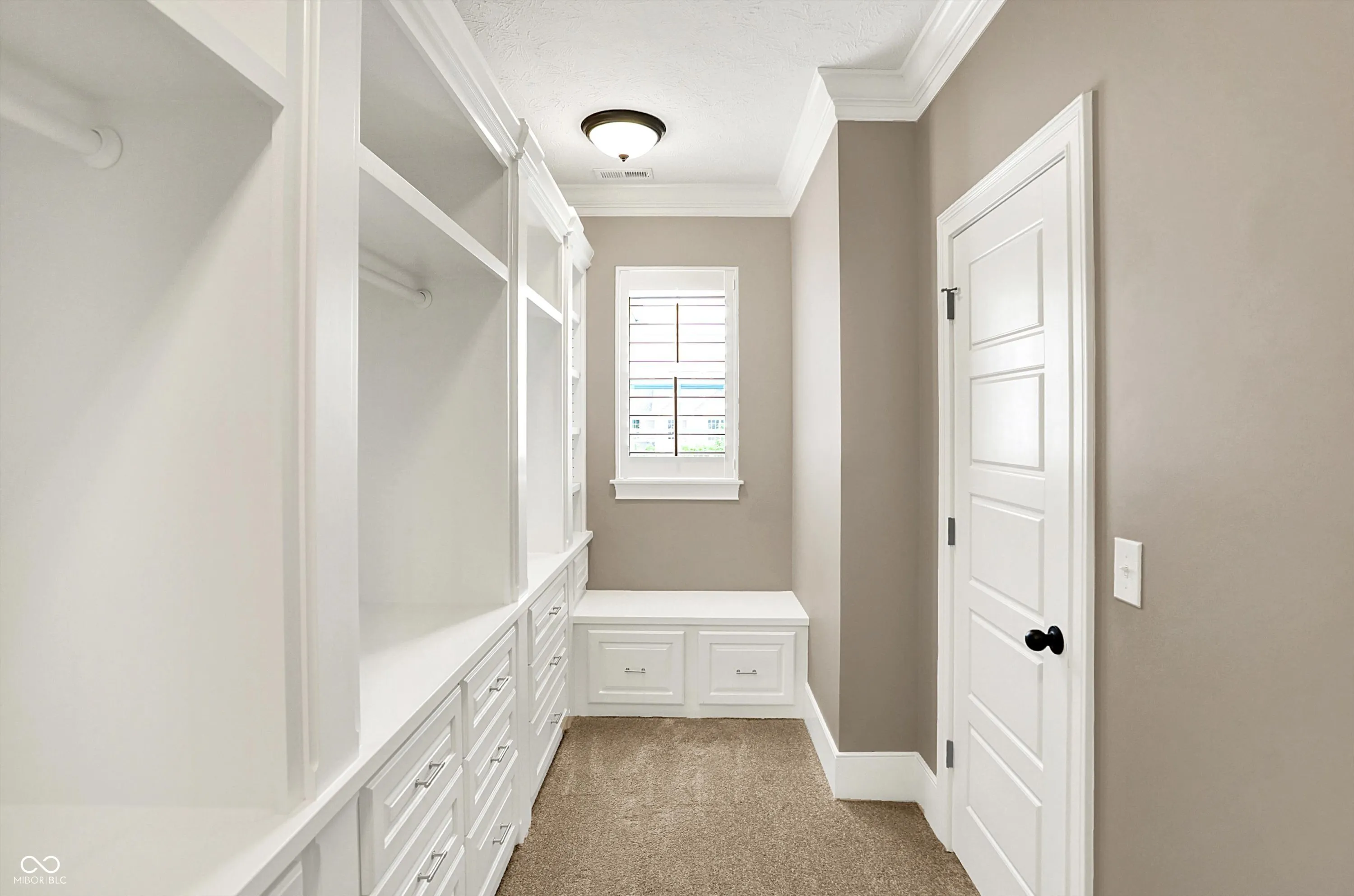 Fishers, Indiana 46038, United States, 5 Bedrooms Bedrooms, ,5 BathroomsBathrooms,Residential,Pending,151609