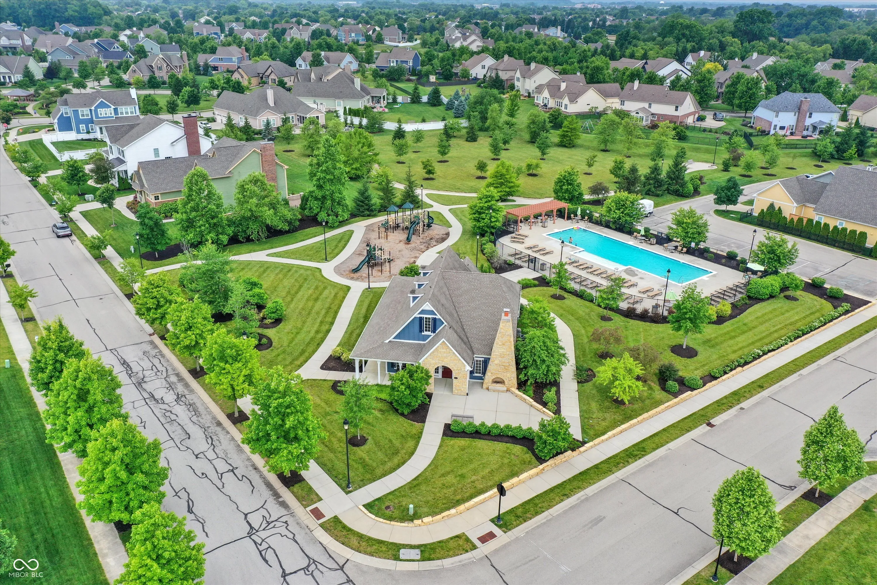 Fishers, Indiana 46038, United States, 5 Bedrooms Bedrooms, ,5 BathroomsBathrooms,Residential,Pending,151609