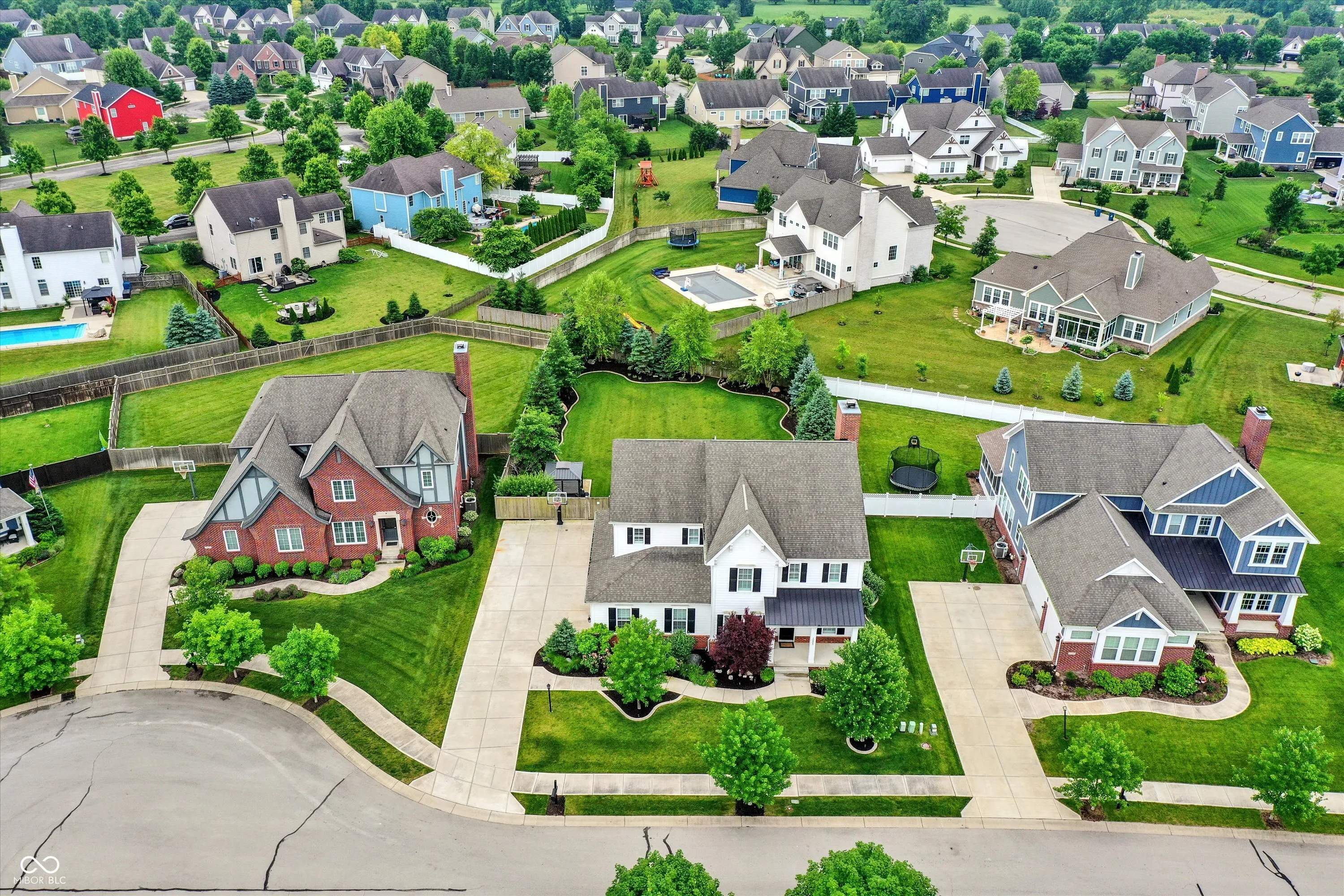 Fishers, Indiana 46038, United States, 5 Bedrooms Bedrooms, ,5 BathroomsBathrooms,Residential,Pending,151609