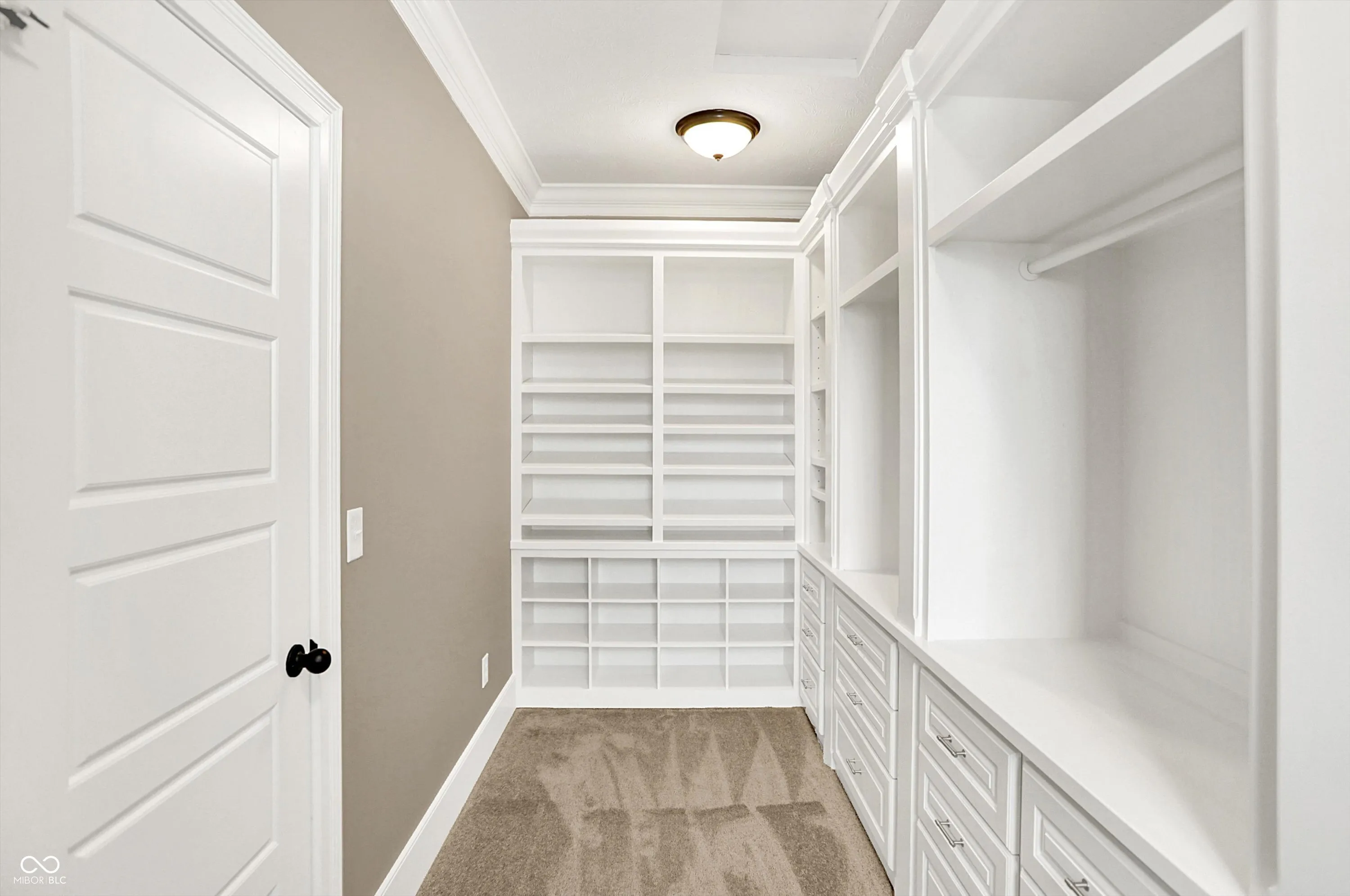 Fishers, Indiana 46038, United States, 5 Bedrooms Bedrooms, ,5 BathroomsBathrooms,Residential,Pending,151609