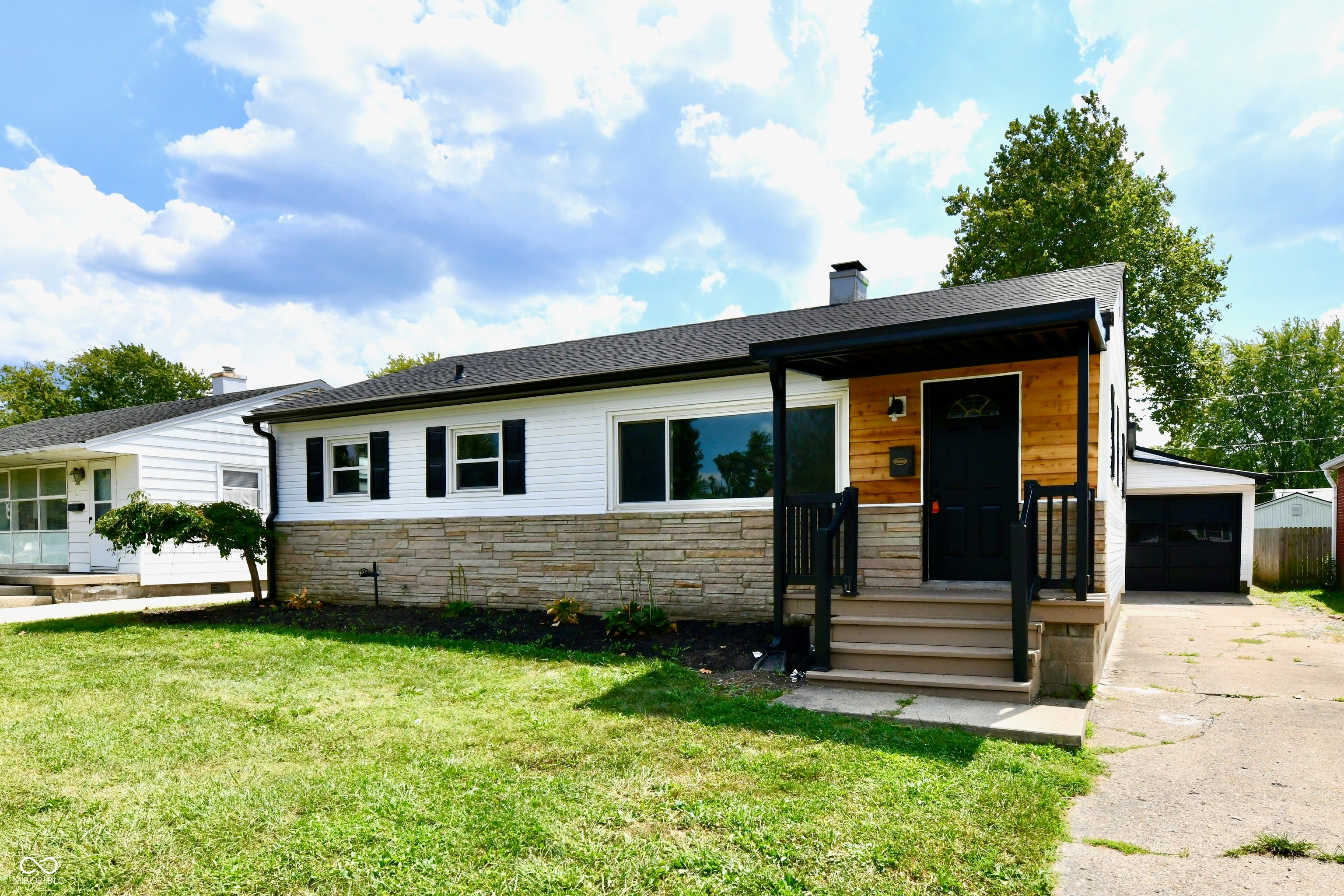 129 E McKenzie Road
