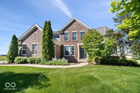 Photo of 1524 Anon Court, Greenwood, IN 46143 (MLS # 22101158)