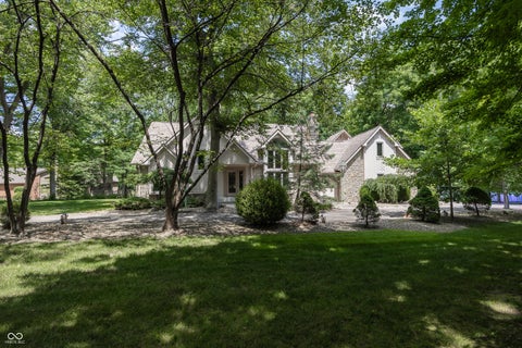 Photo of 108 Pinehurst AVE, Fishers, IN 46037 (MLS # 22113154)