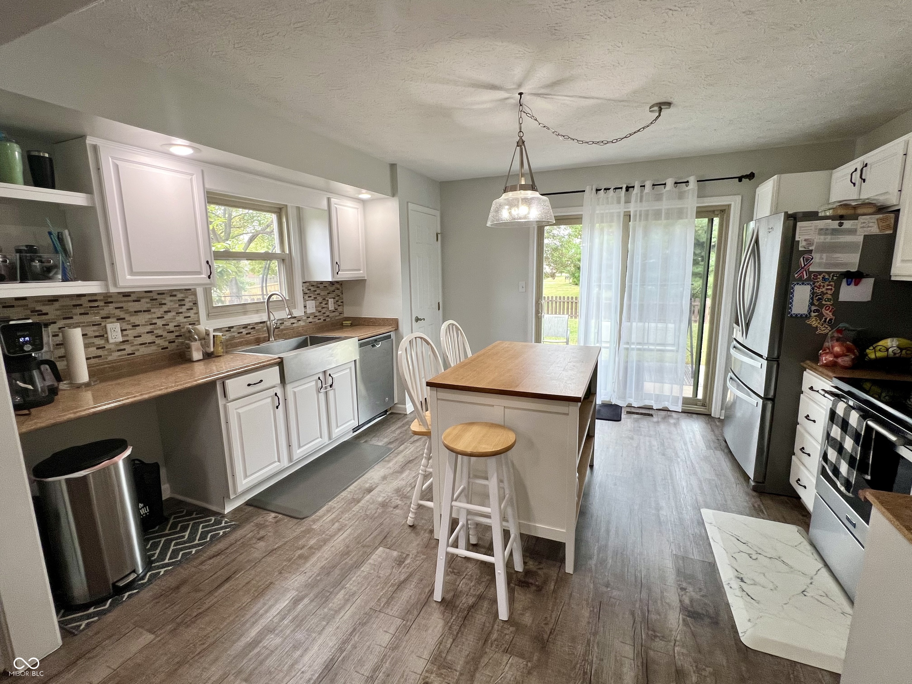 3085 Oakmont Drive