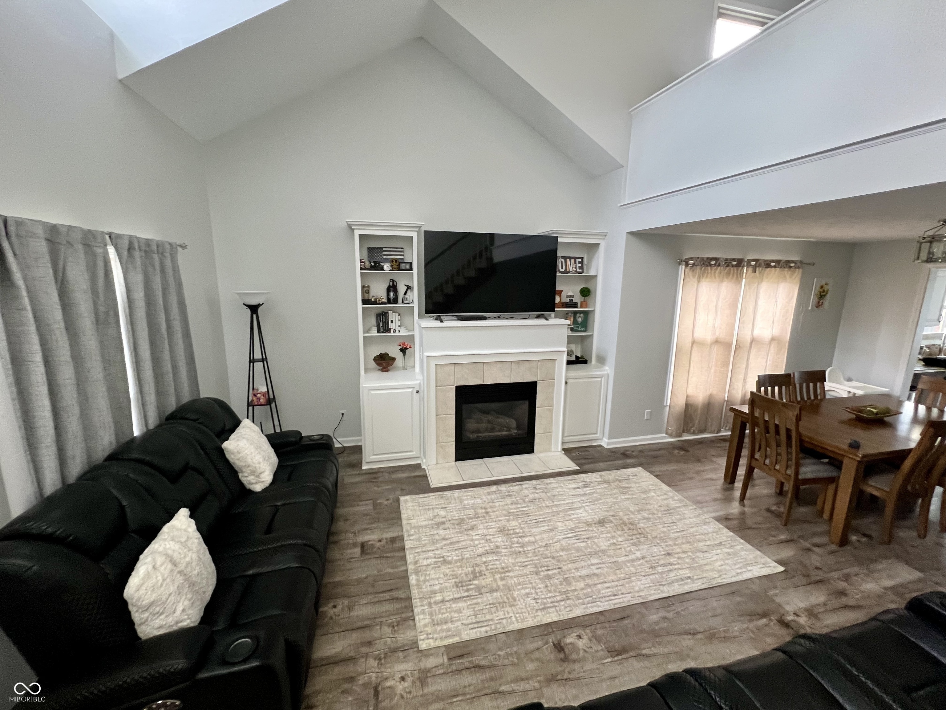 3085 Oakmont Drive