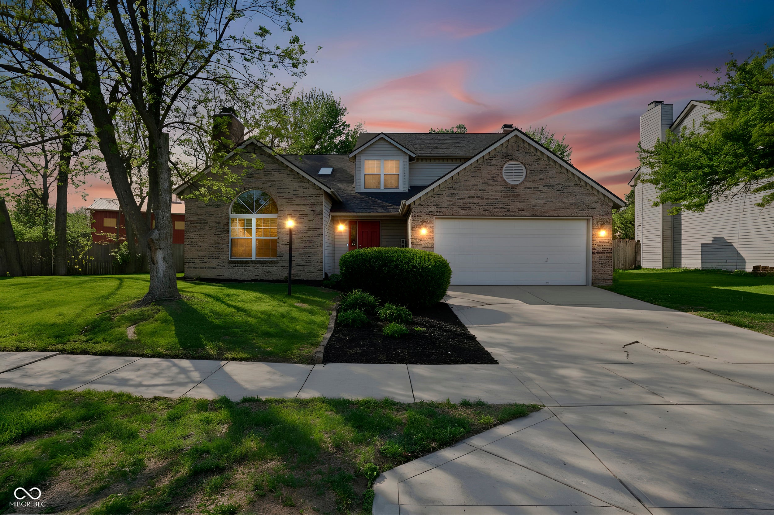 17640 Willow Creek Way