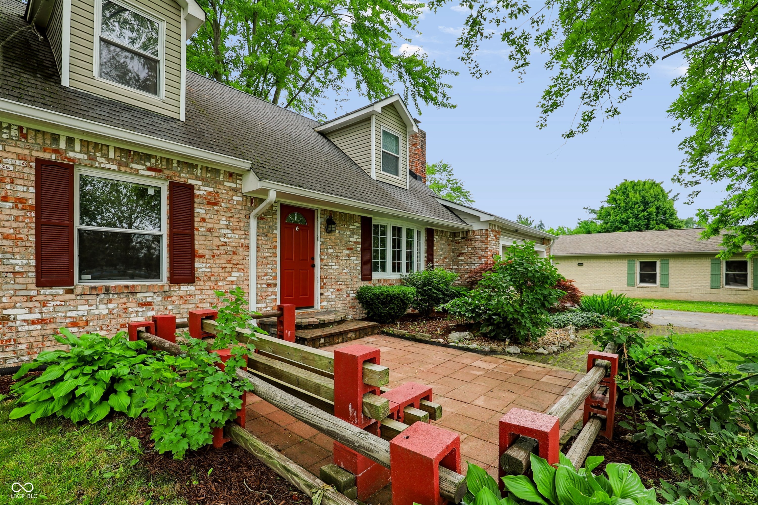 1140 Stringtown Pike