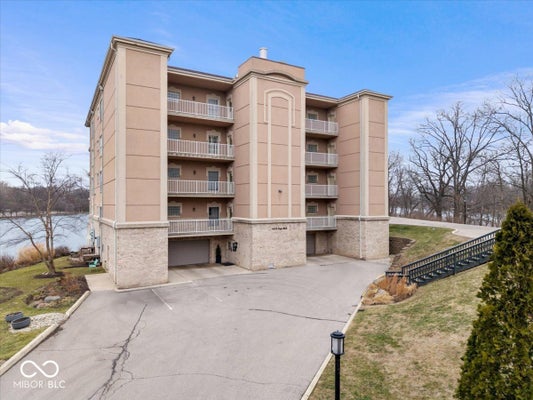 6650 PAGE BLVD UNIT 101, INDIANAPOLIS, IN 46220 - Image 97899e63ae4e7ba7dfdbae27654927d8/3008121877