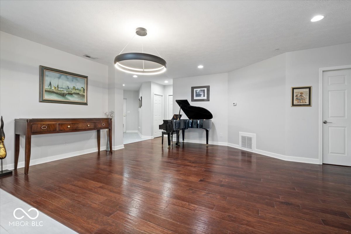 6650 Page Boulevard 101