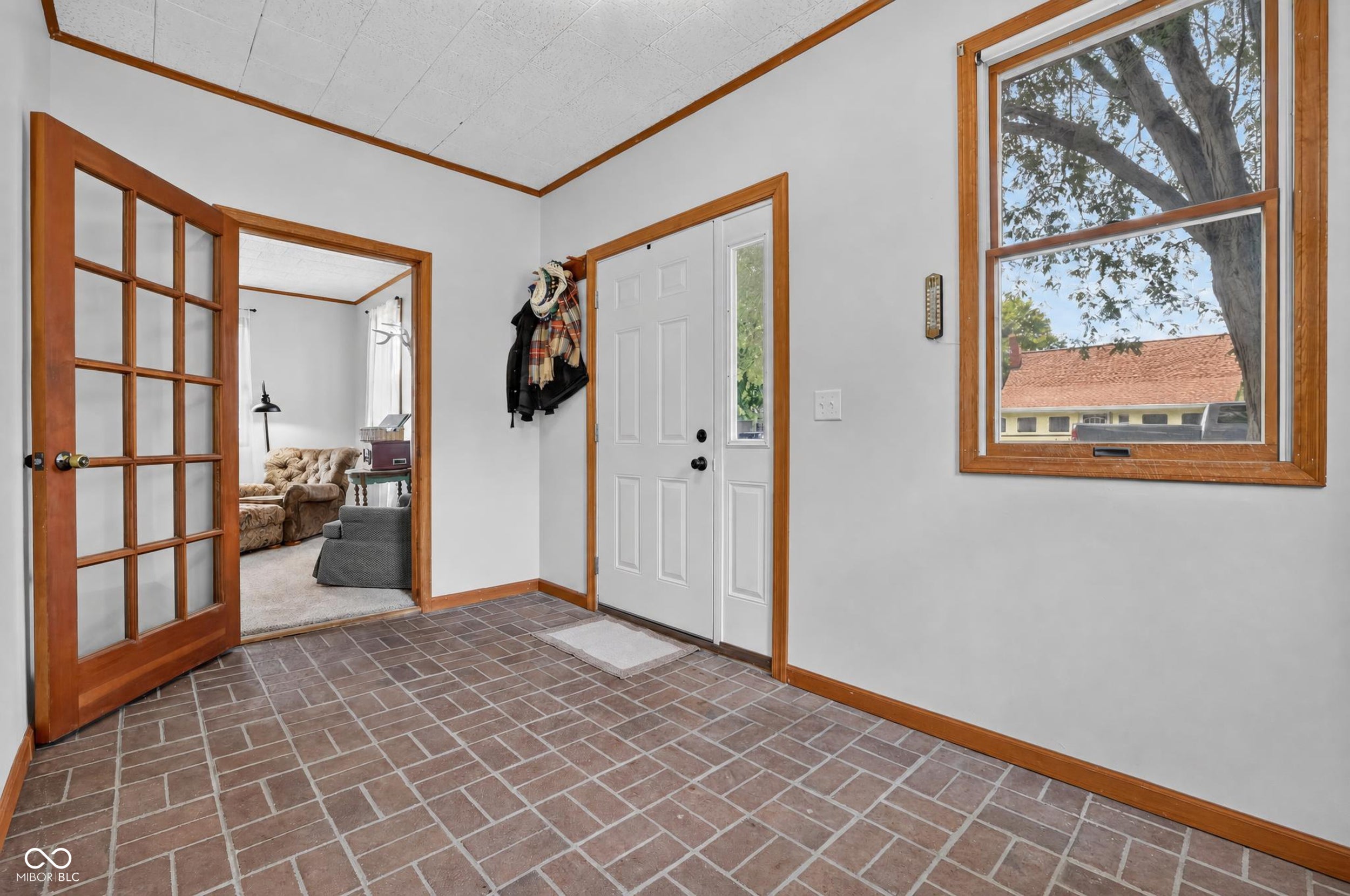 333 W Walnut Street