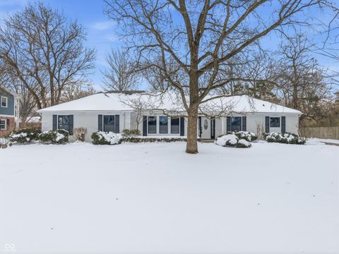 Photo of 6219 Green Leaves Road, Indianapolis, IN 46220 (MLS # 22083205)