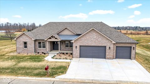 Photo of 3462 N Timberlake Drive, Martinsville, IN 46151 (MLS # 22091982)