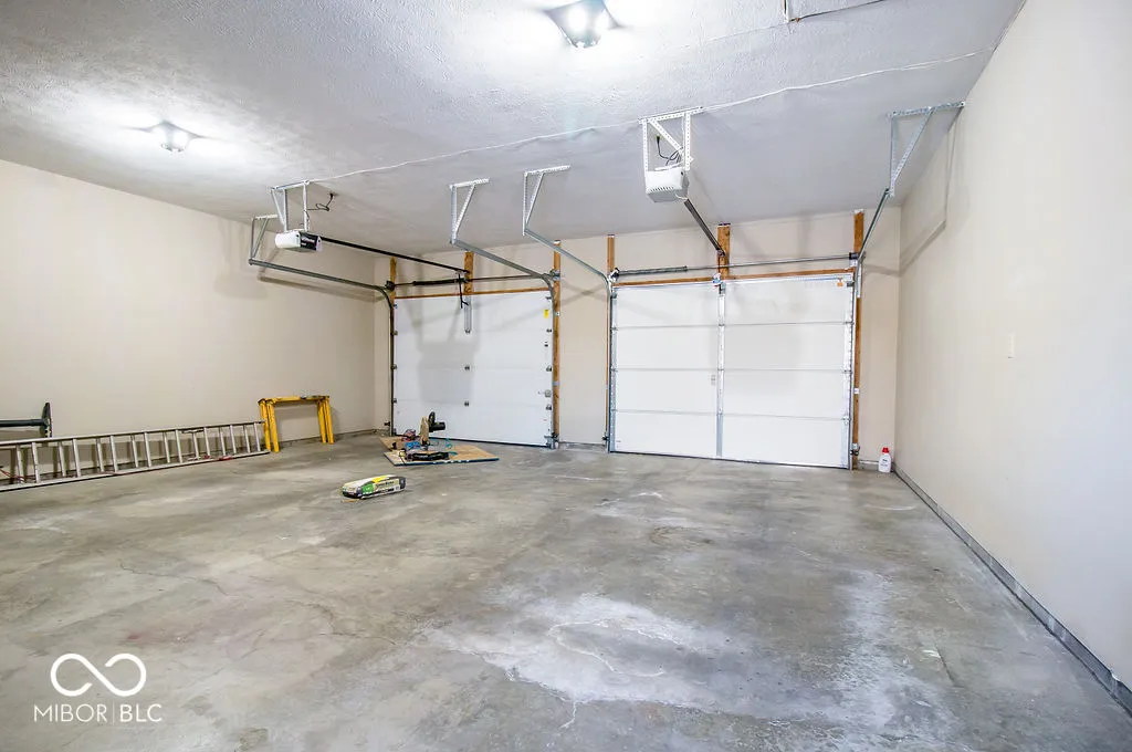 Columbus, Indiana 47203, United States, 3 Bedrooms Bedrooms, ,2 BathroomsBathrooms,Residential,Active,18124