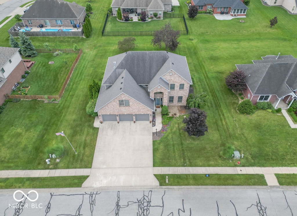 1035 White Oak Drive