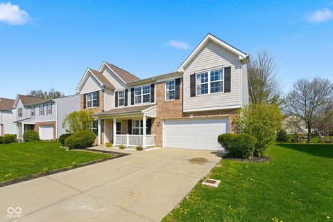 Photo of 5841 Safari Drive, Indianapolis, IN 46237 (MLS # 22091404)
