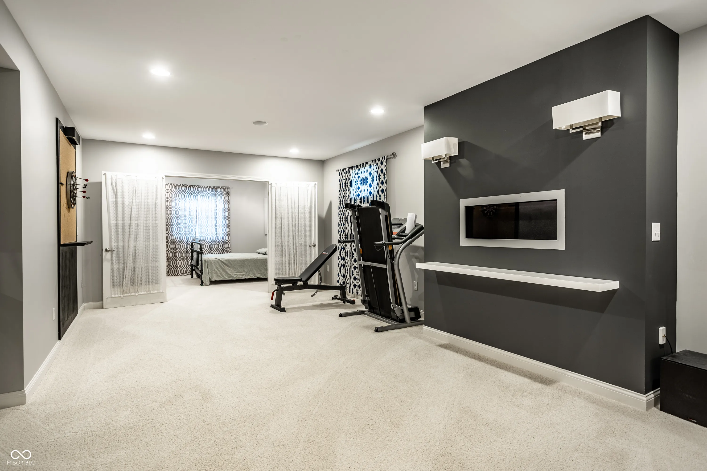 Fishers, Indiana 46037, United States, 5 Bedrooms Bedrooms, ,4 BathroomsBathrooms,Residential,Pending,178347