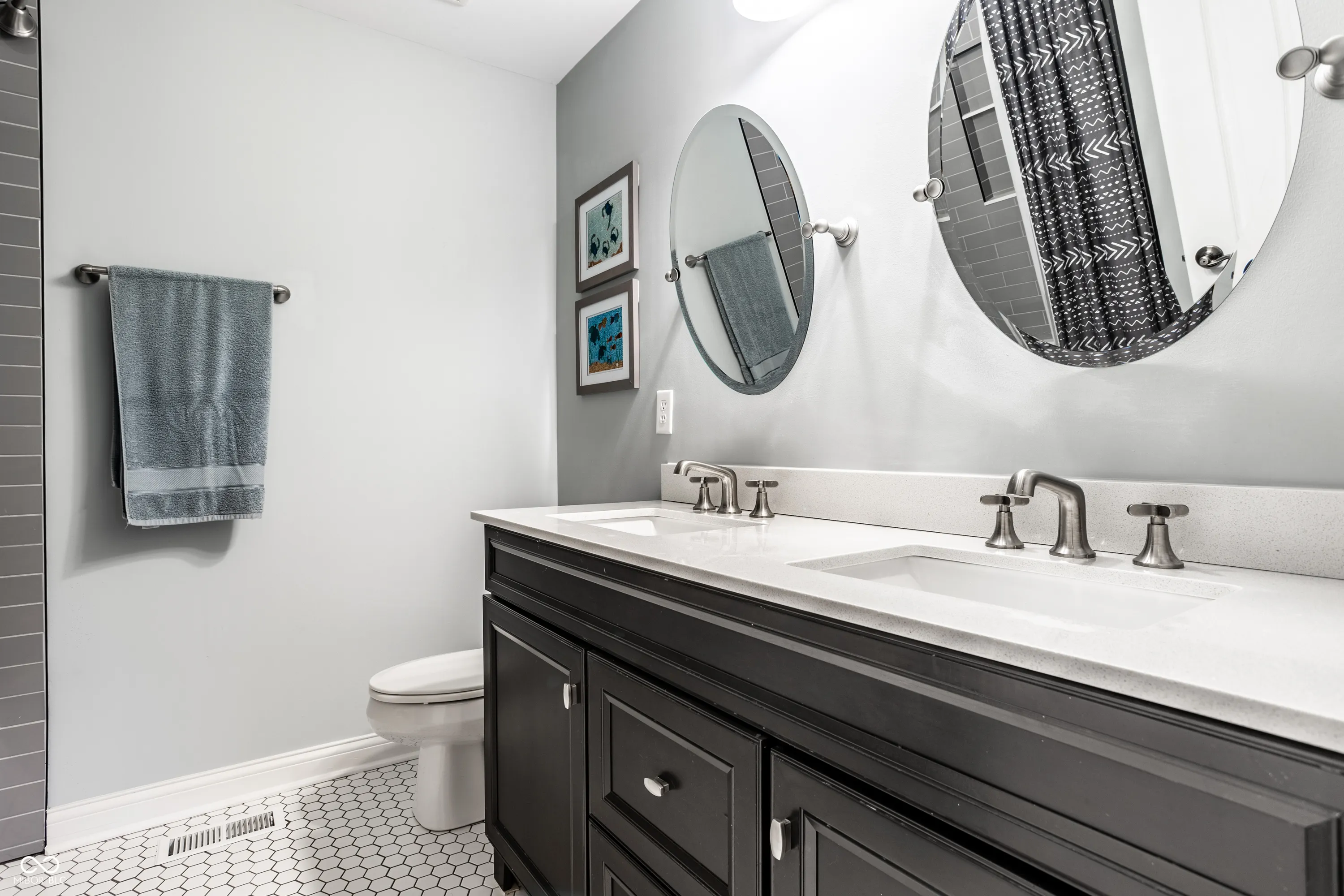 Fishers, Indiana 46037, United States, 5 Bedrooms Bedrooms, ,4 BathroomsBathrooms,Residential,Pending,178347