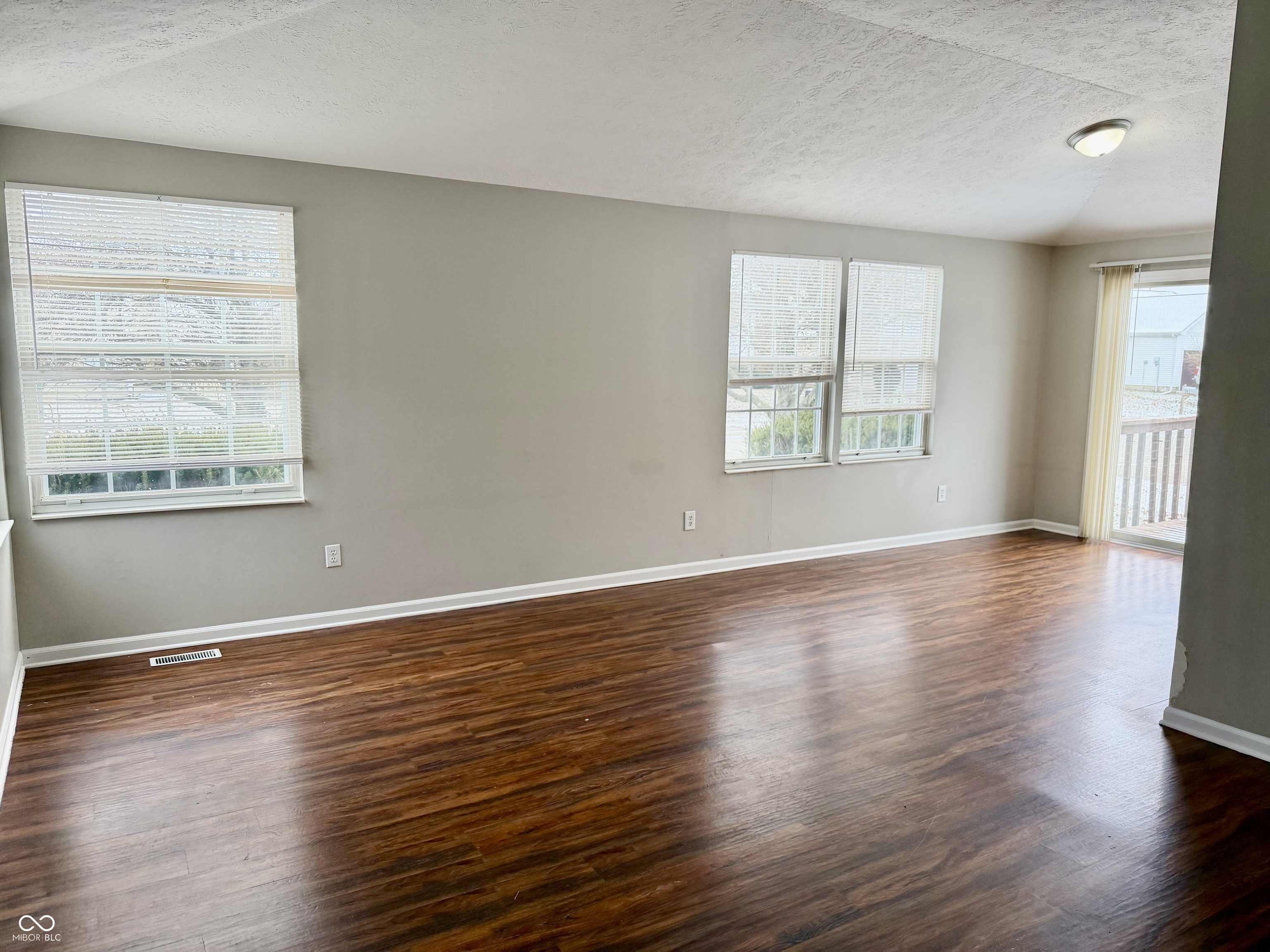 7943 Cardinal Cove W