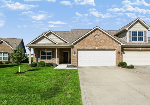 Photo of 124 W Wind Chime CIR, Greenwood, IN 46143 (MLS # 22121375)