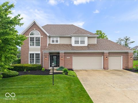 Photo of 6825 Bluffridge Parkway, Indianapolis, IN 46278 (MLS # 22102515)