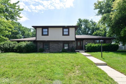 Photo of 8129 Burn Court, Indianapolis, IN 46217 (MLS # 22107735)