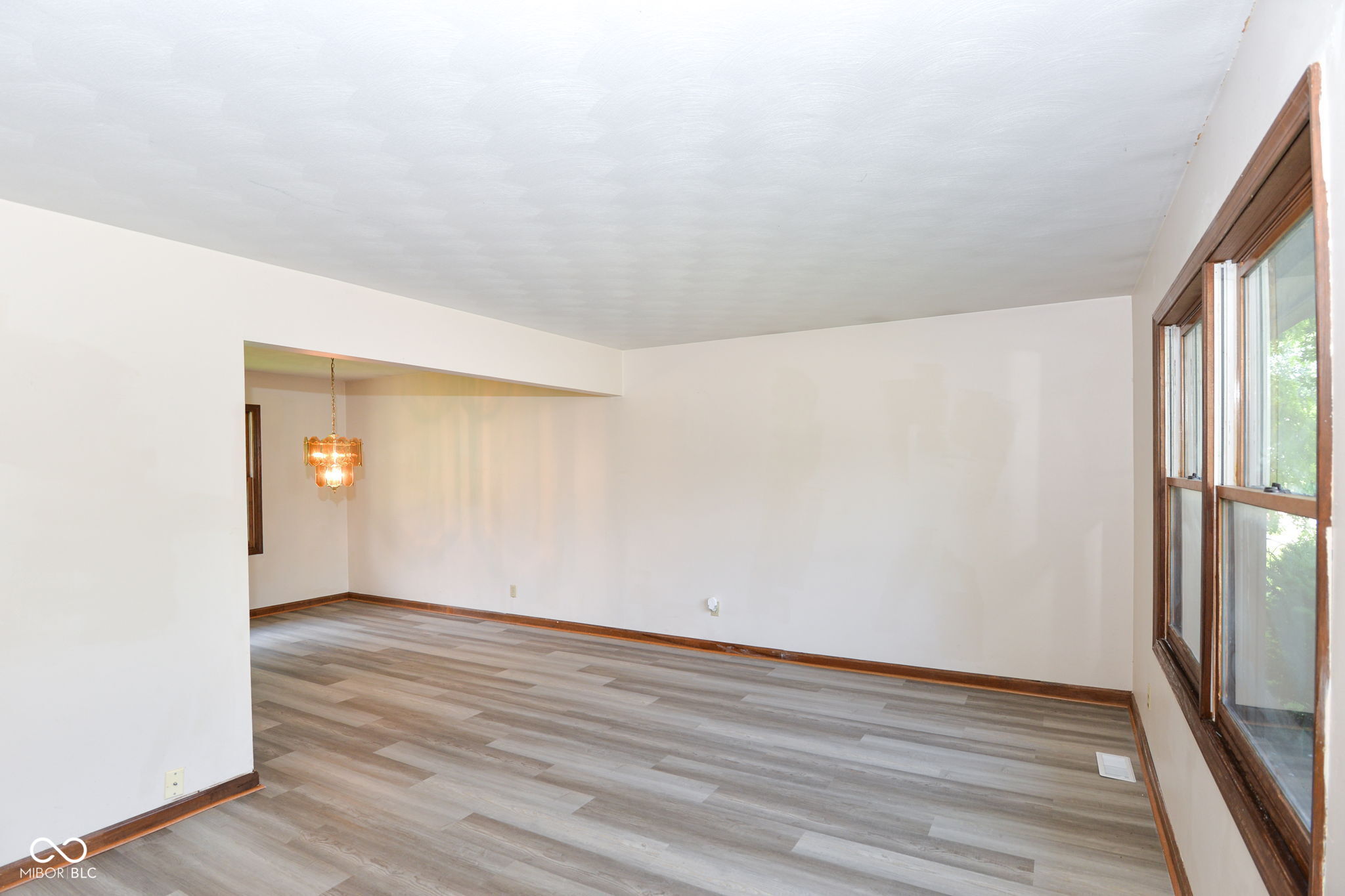 8129 Burn Court