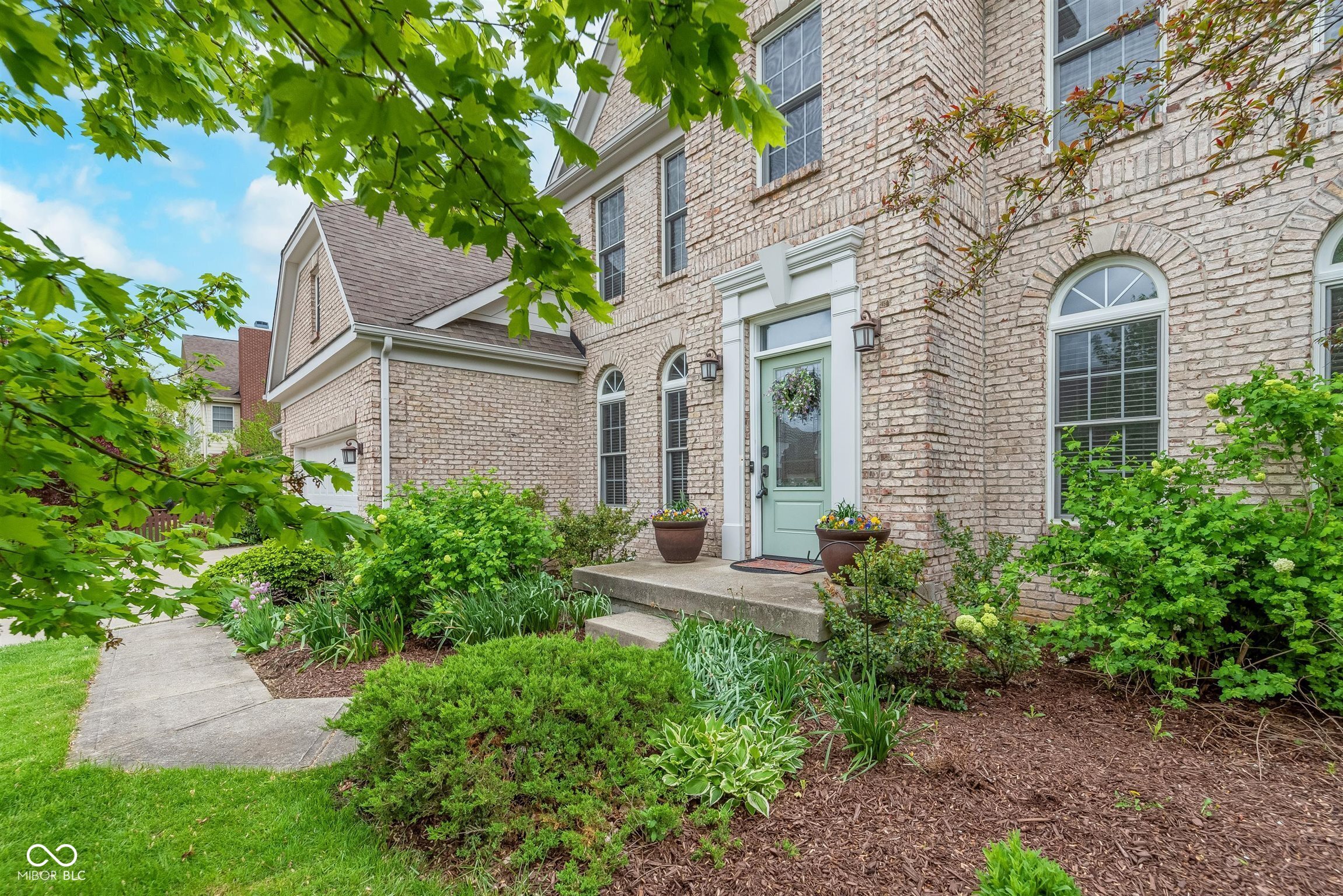 8181 Fairway Drive