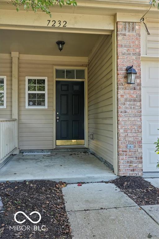 7232 Wyatt Lane