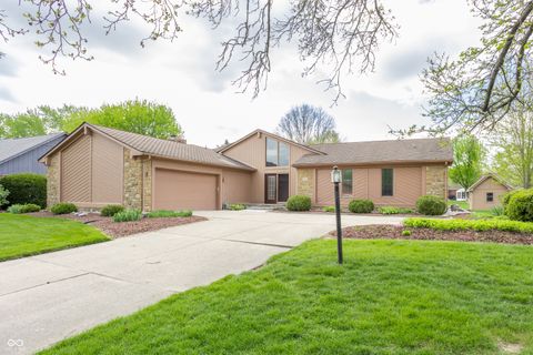 Photo of 1627 Forward Pass Court, Indianapolis, IN 46217 (MLS # 22095600)