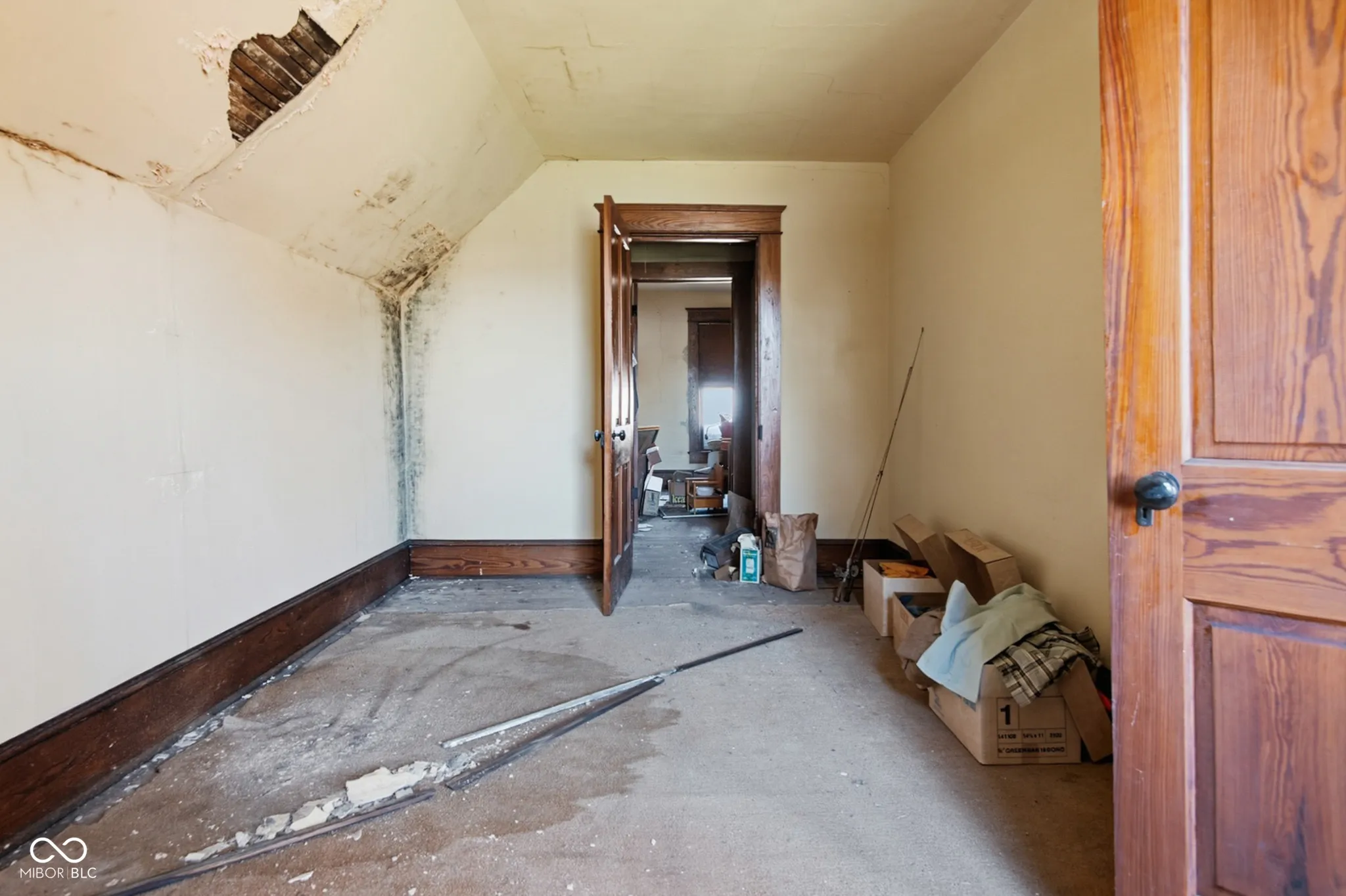 Hope, Indiana 47246, United States, 4 Bedrooms Bedrooms, ,1 BathroomBathrooms,Residential,Active,240609