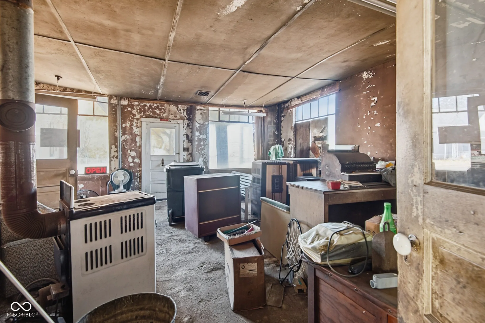 Hope, Indiana 47246, United States, 4 Bedrooms Bedrooms, ,1 BathroomBathrooms,Residential,Active,240609