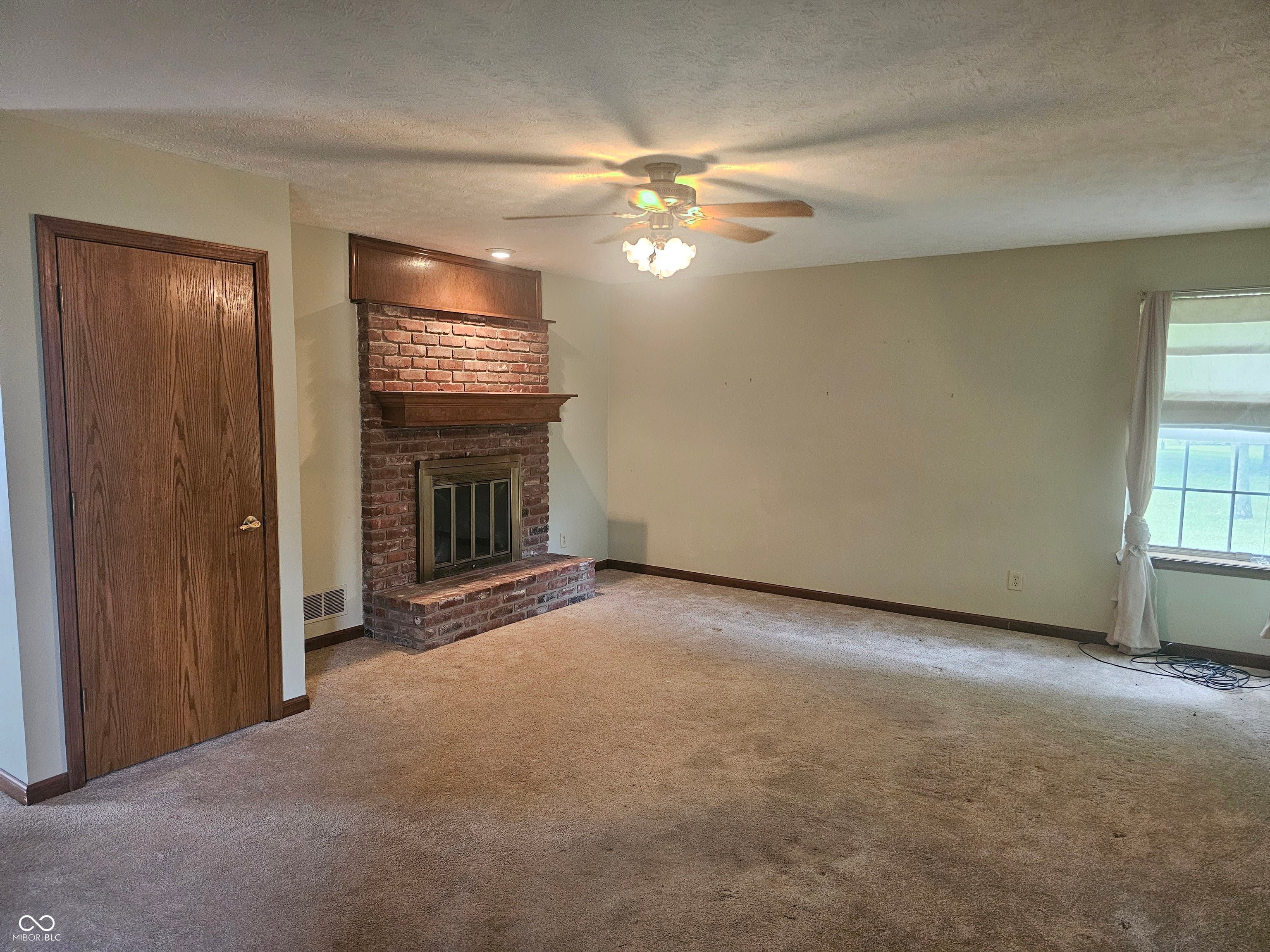 946 Johnathan Drive