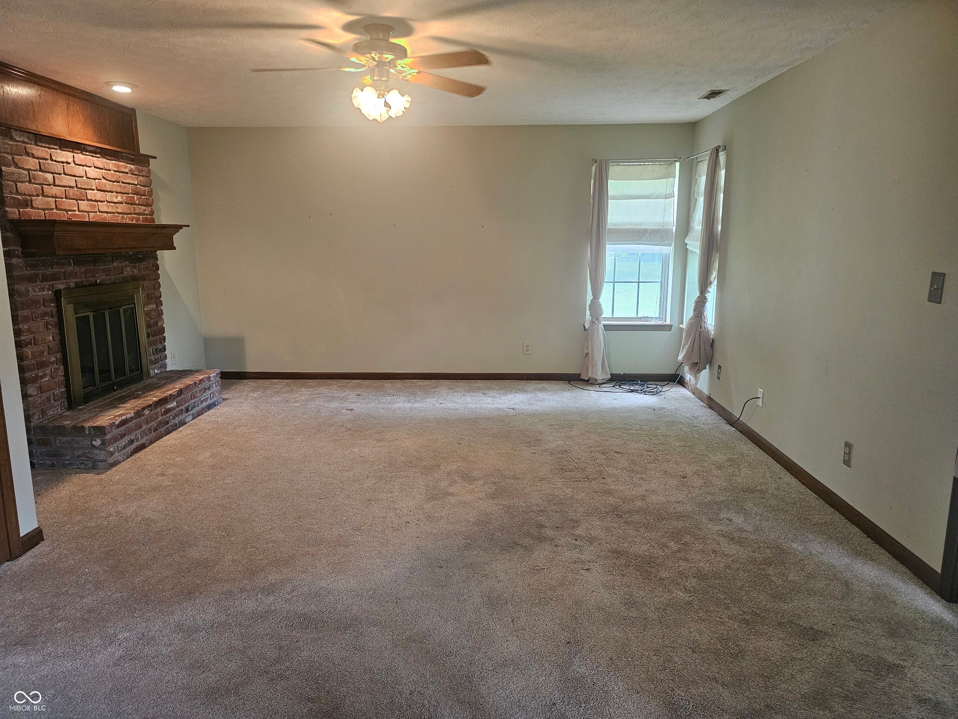 946 Johnathan Drive