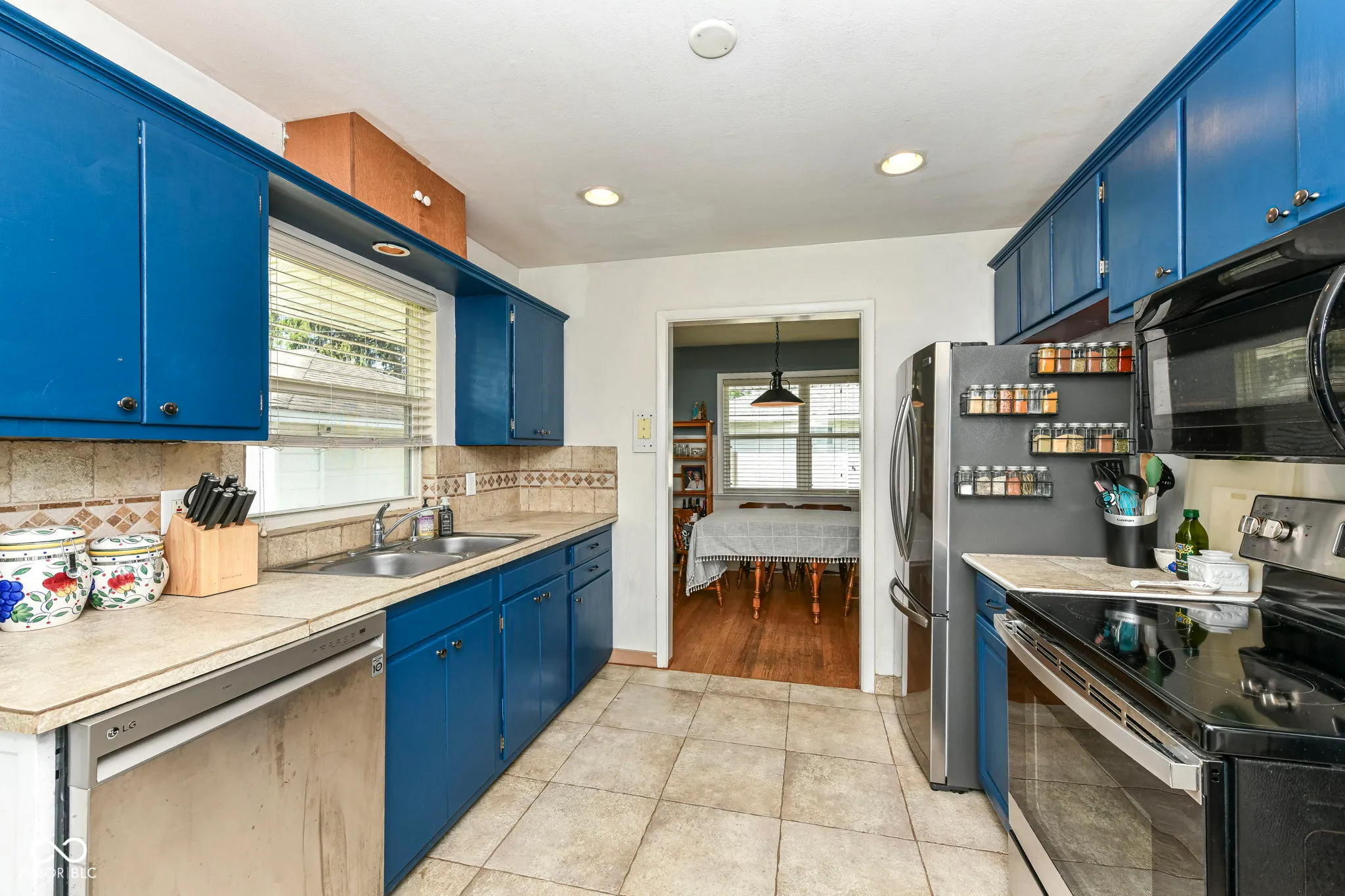 Indianapolis, Indiana 46226, United States, 3 Bedrooms Bedrooms, ,1 BathroomBathrooms,Residential,Pending,141974