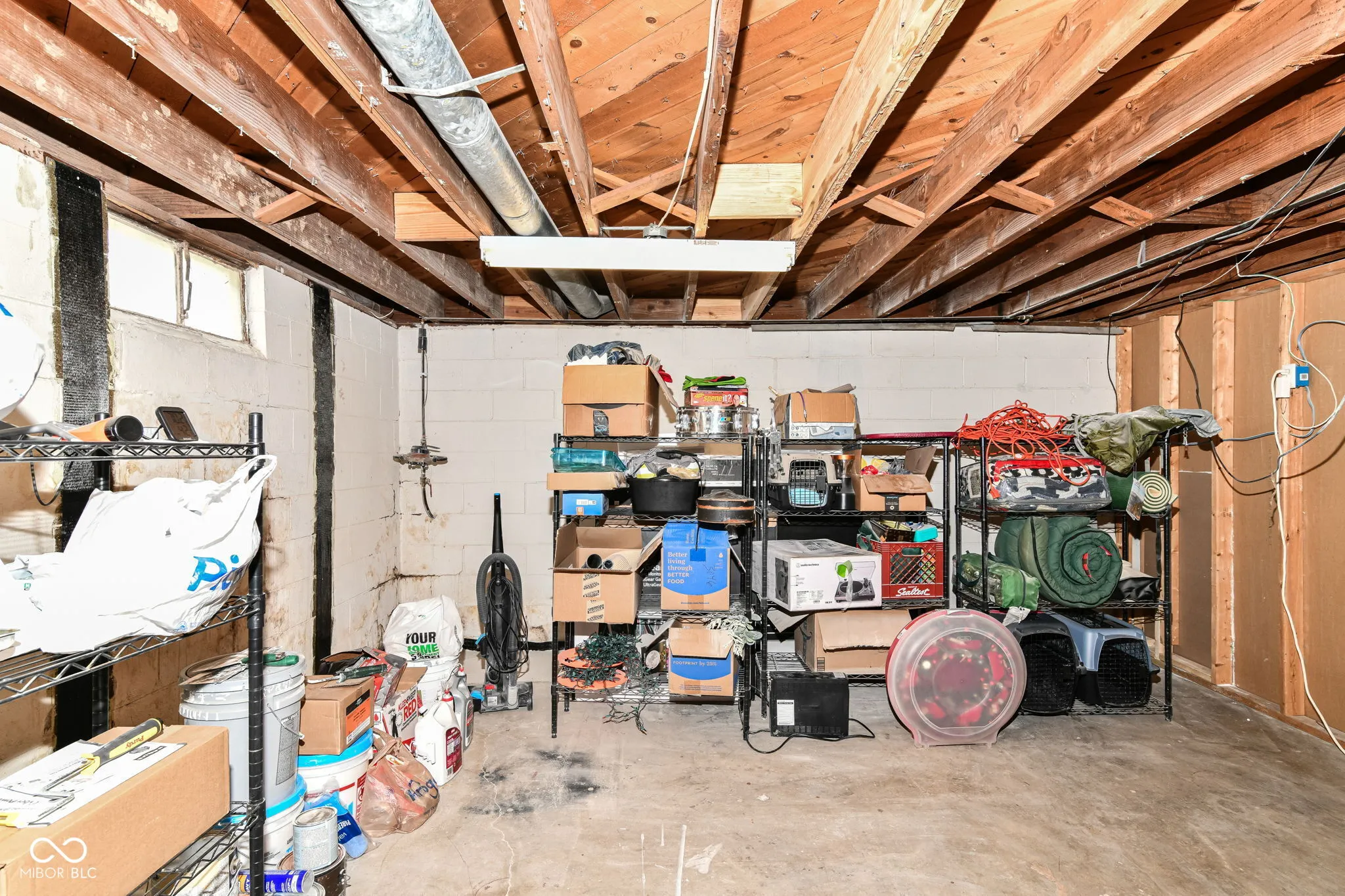 Indianapolis, Indiana 46226, United States, 3 Bedrooms Bedrooms, ,1 BathroomBathrooms,Residential,Pending,141974