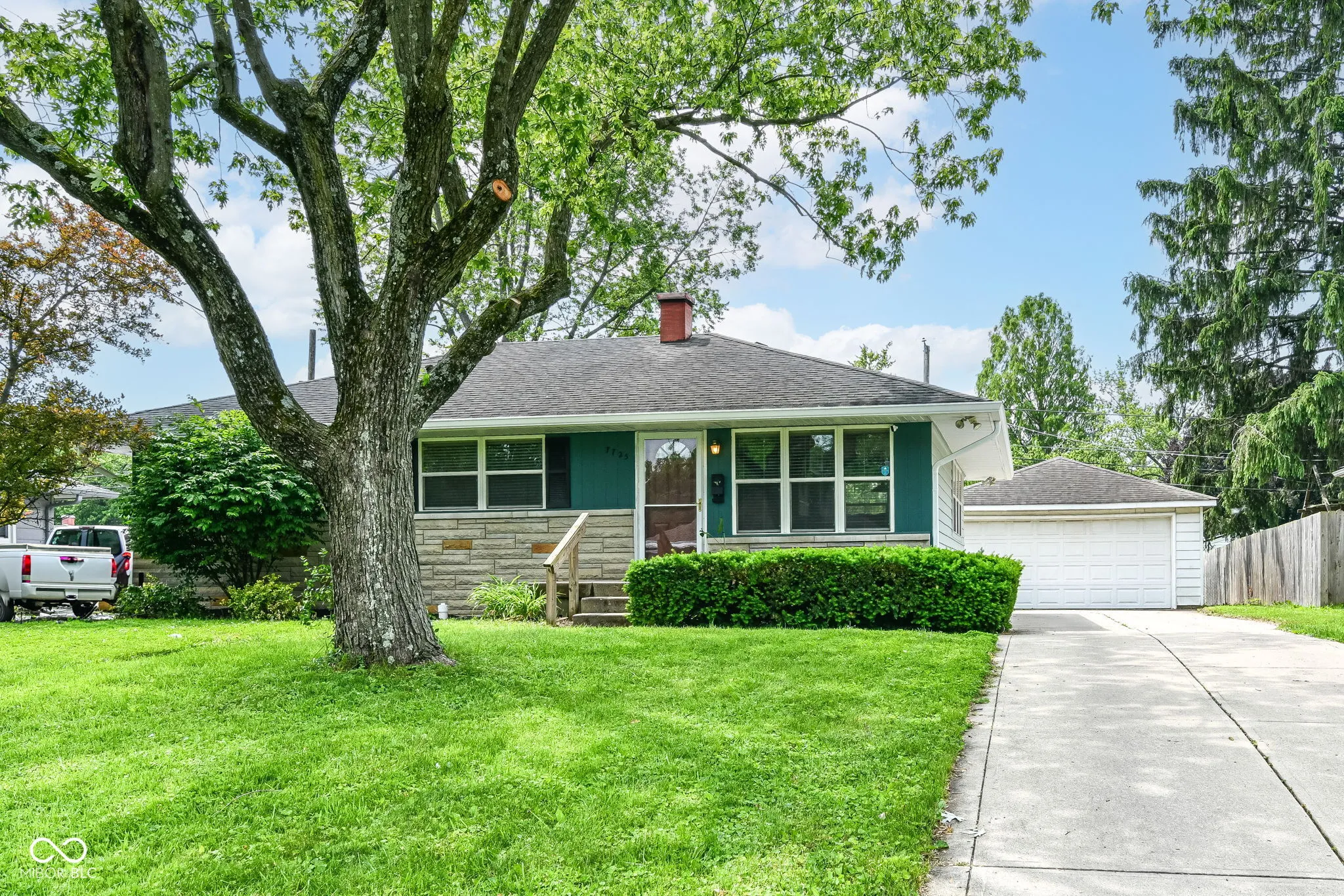 Indianapolis, Indiana 46226, United States, 3 Bedrooms Bedrooms, ,1 BathroomBathrooms,Residential,Pending,141974