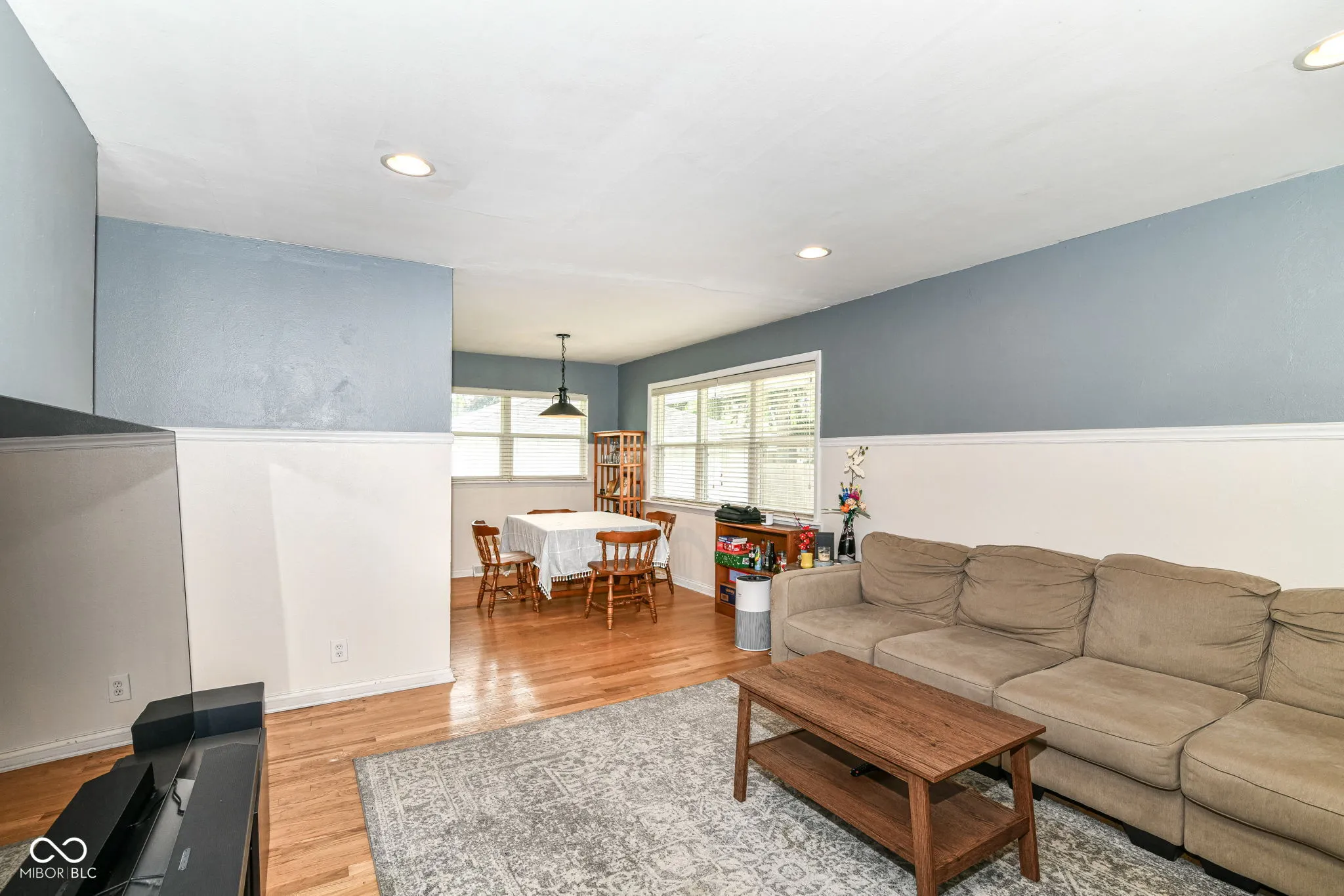 Indianapolis, Indiana 46226, United States, 3 Bedrooms Bedrooms, ,1 BathroomBathrooms,Residential,Pending,141974