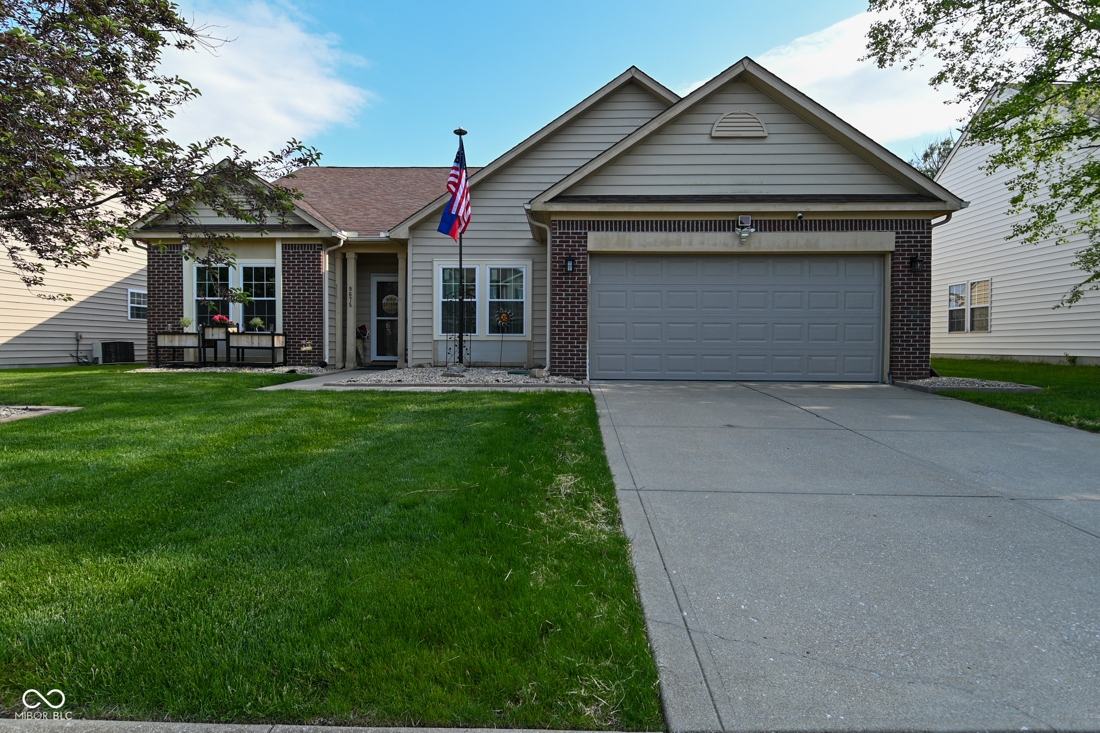 9675 Stonewall Lane