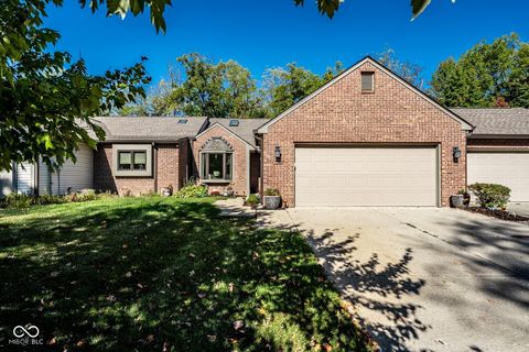 Photo of 1726 Creekside Lane W, Carmel, IN 46032 (MLS # 22066815)