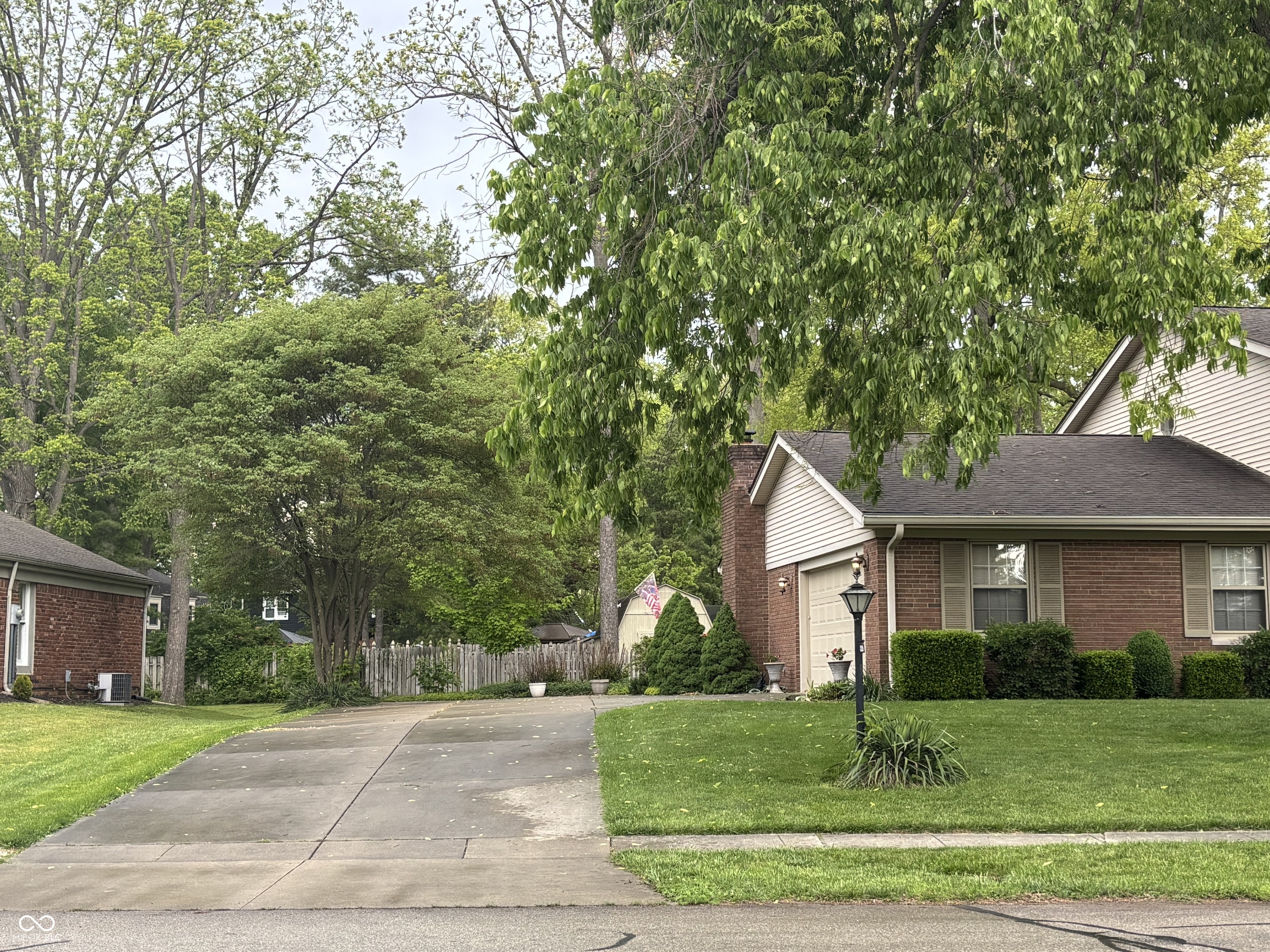 1525 South Drive