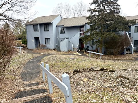 9021 S Pointe Ridge Lane S 11 Bloomington IN 47401