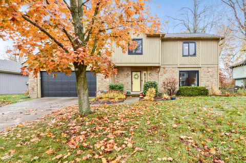 Photo of 233 Boulder Court, Carmel, IN 46032 (MLS # 22071939)