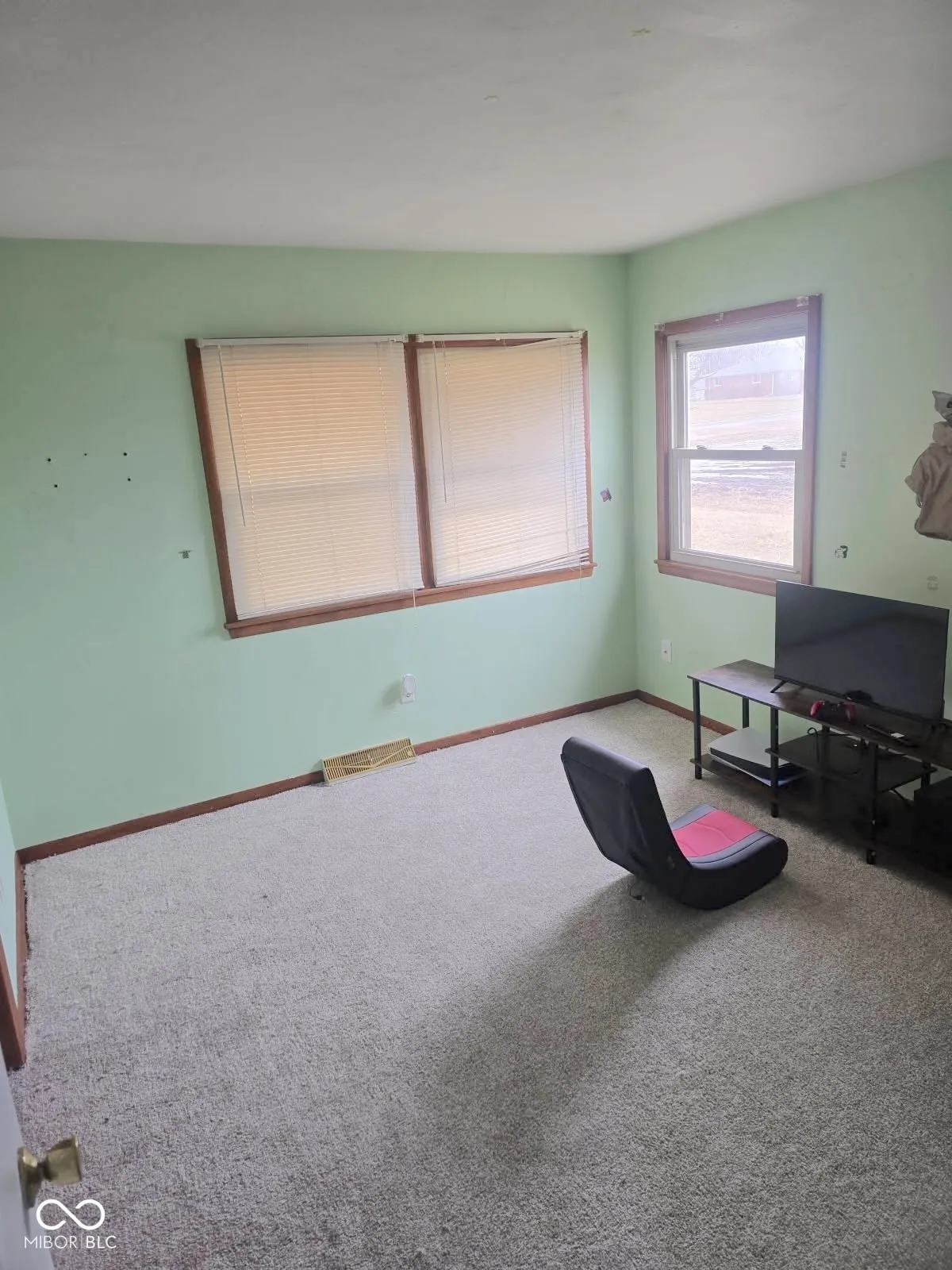 Kokomo, Indiana 46902, United States, 4 Bedrooms Bedrooms, ,2 BathroomsBathrooms,Residential,Pending,9068